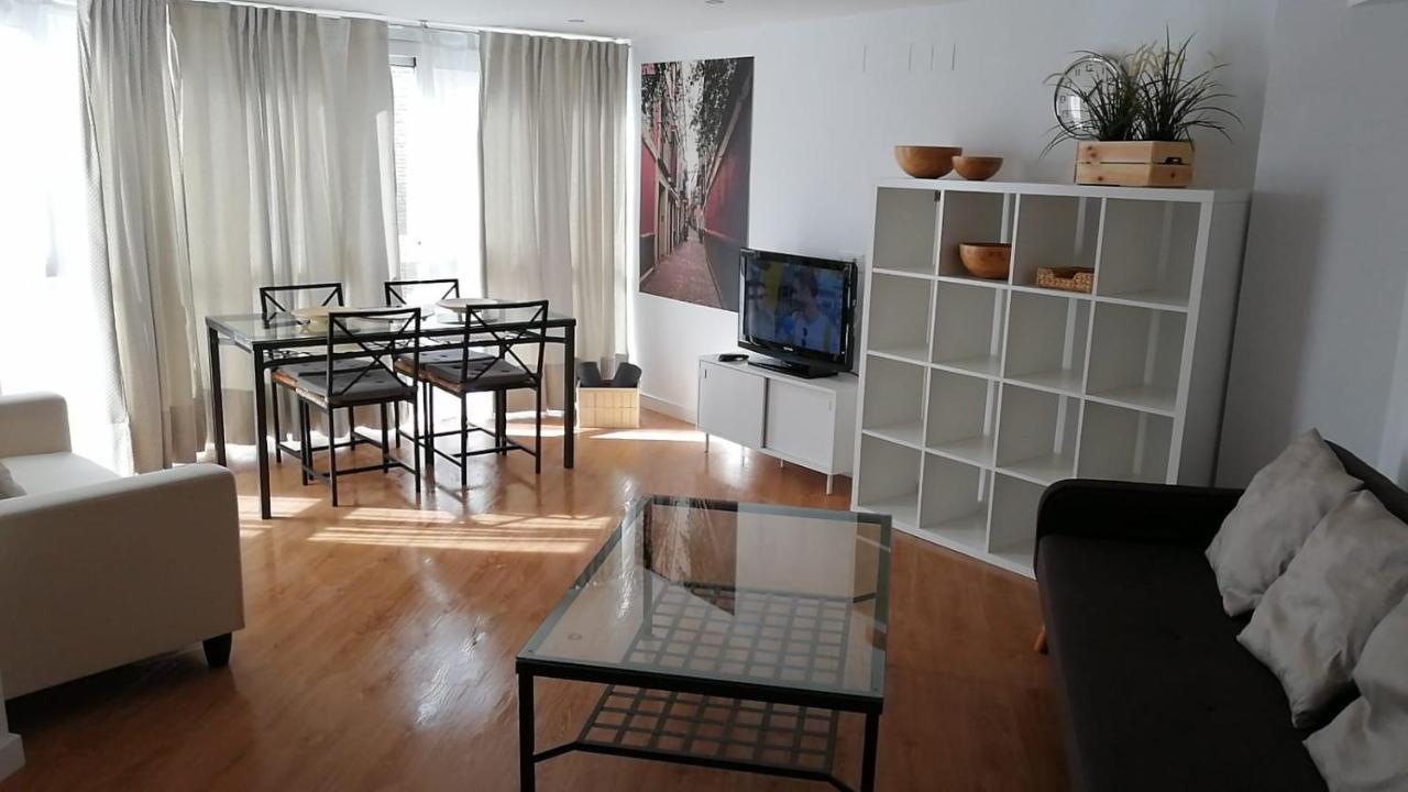 Apartment Plaza Del Salvador Sevilla Bagian luar foto