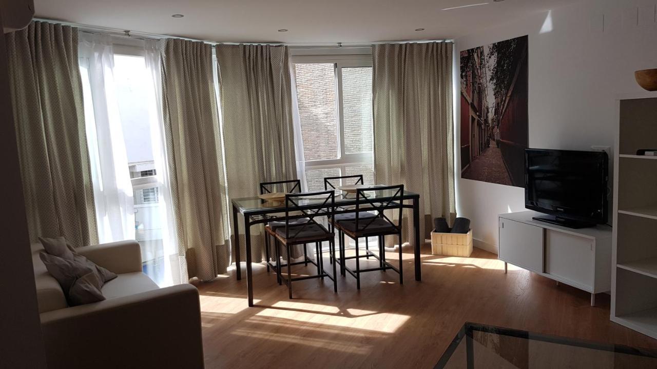 Apartment Plaza Del Salvador Sevilla Bagian luar foto