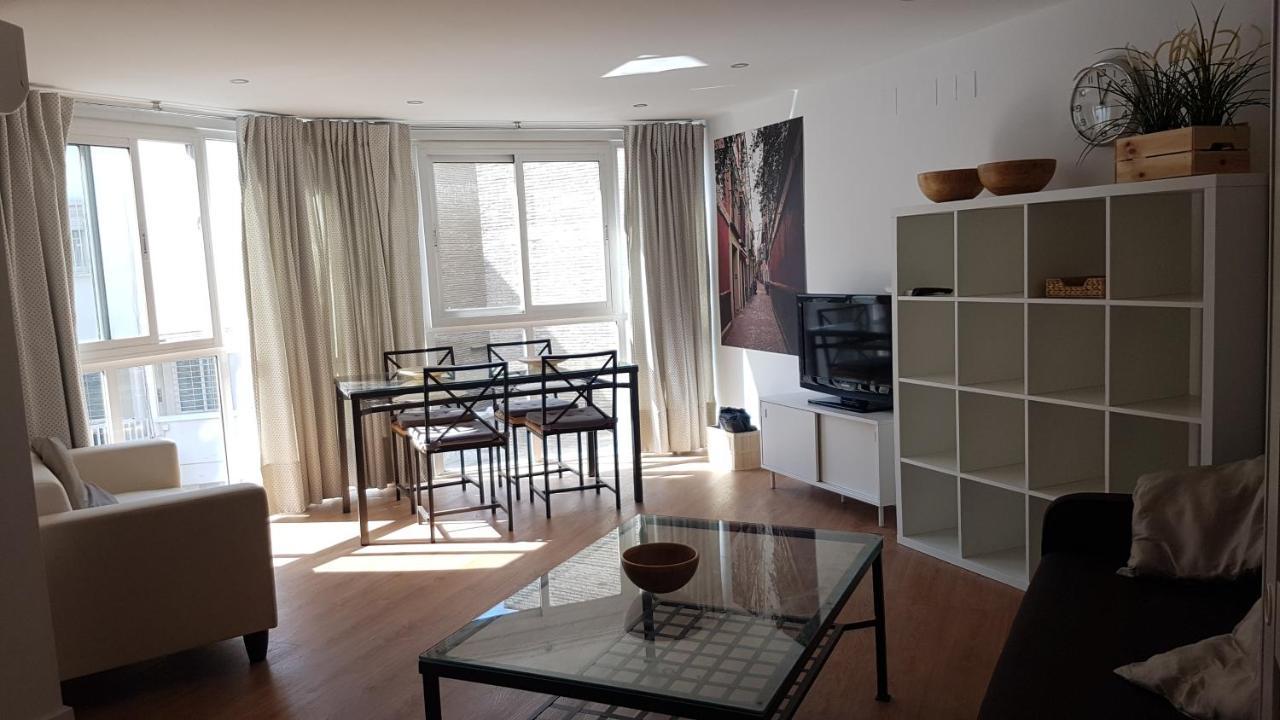 Apartment Plaza Del Salvador Sevilla Bagian luar foto